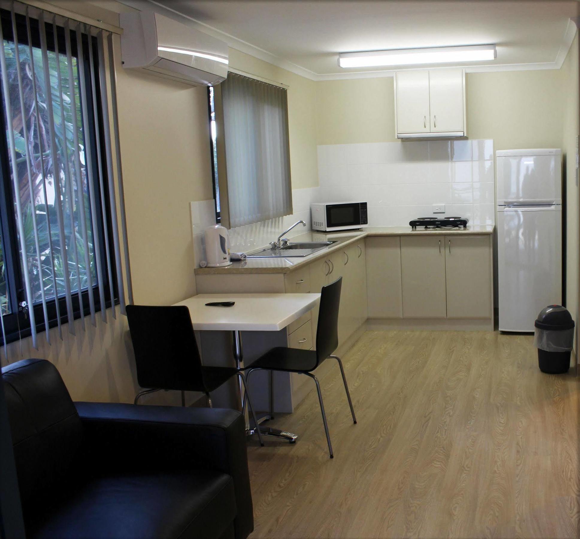 فندق Acclaim Kingsway Tourist Park Madeley المظهر الخارجي الصورة
